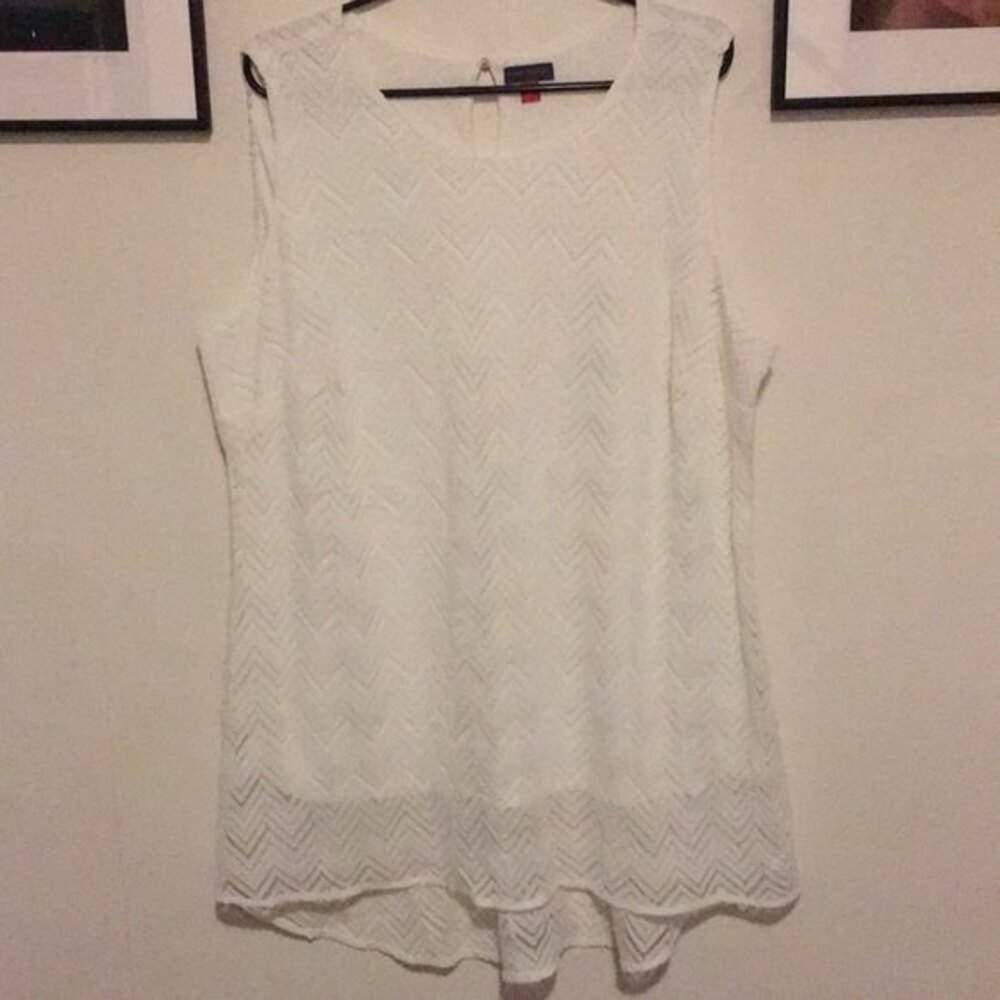 Vince Camuto 2X White  Sleeveless Blouse